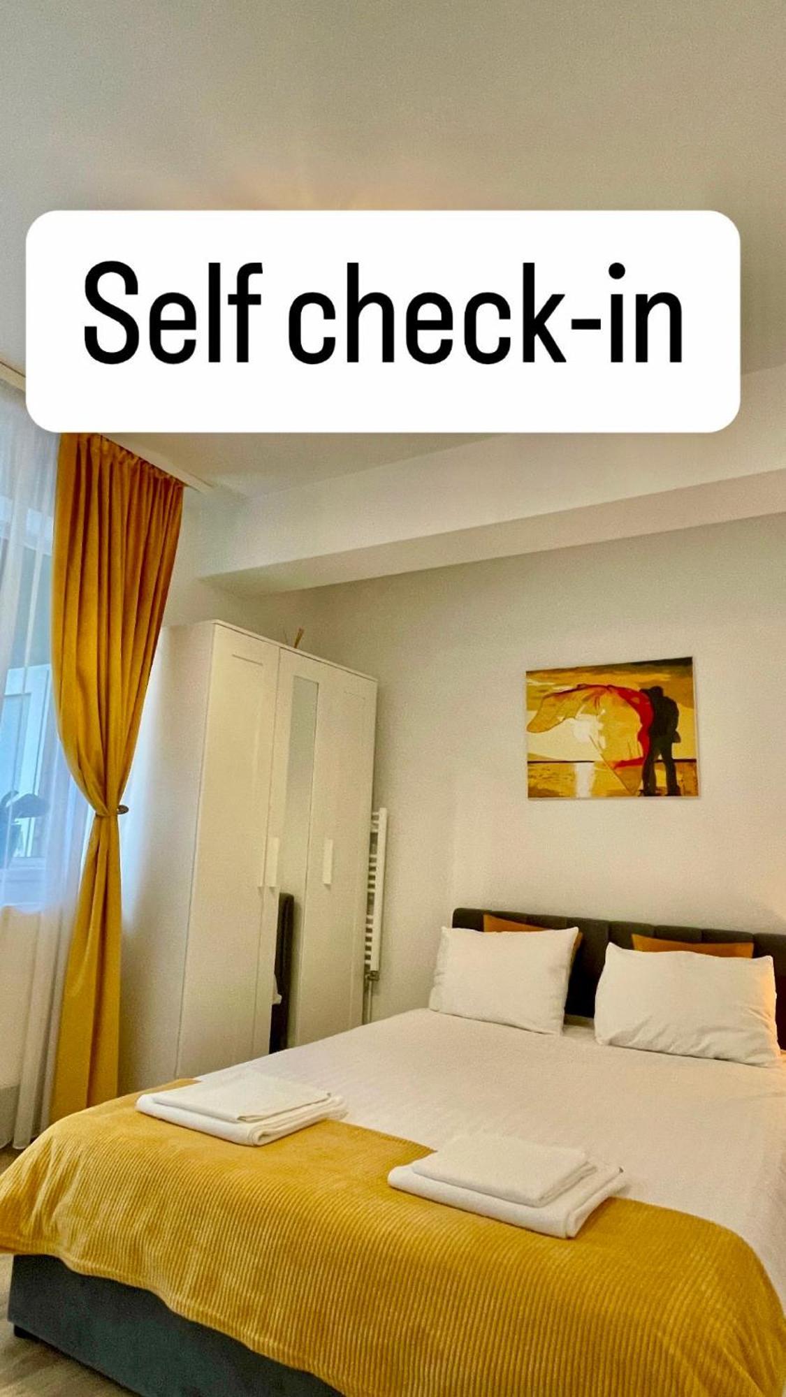 Yellow Apartment Floreşti Zewnętrze zdjęcie